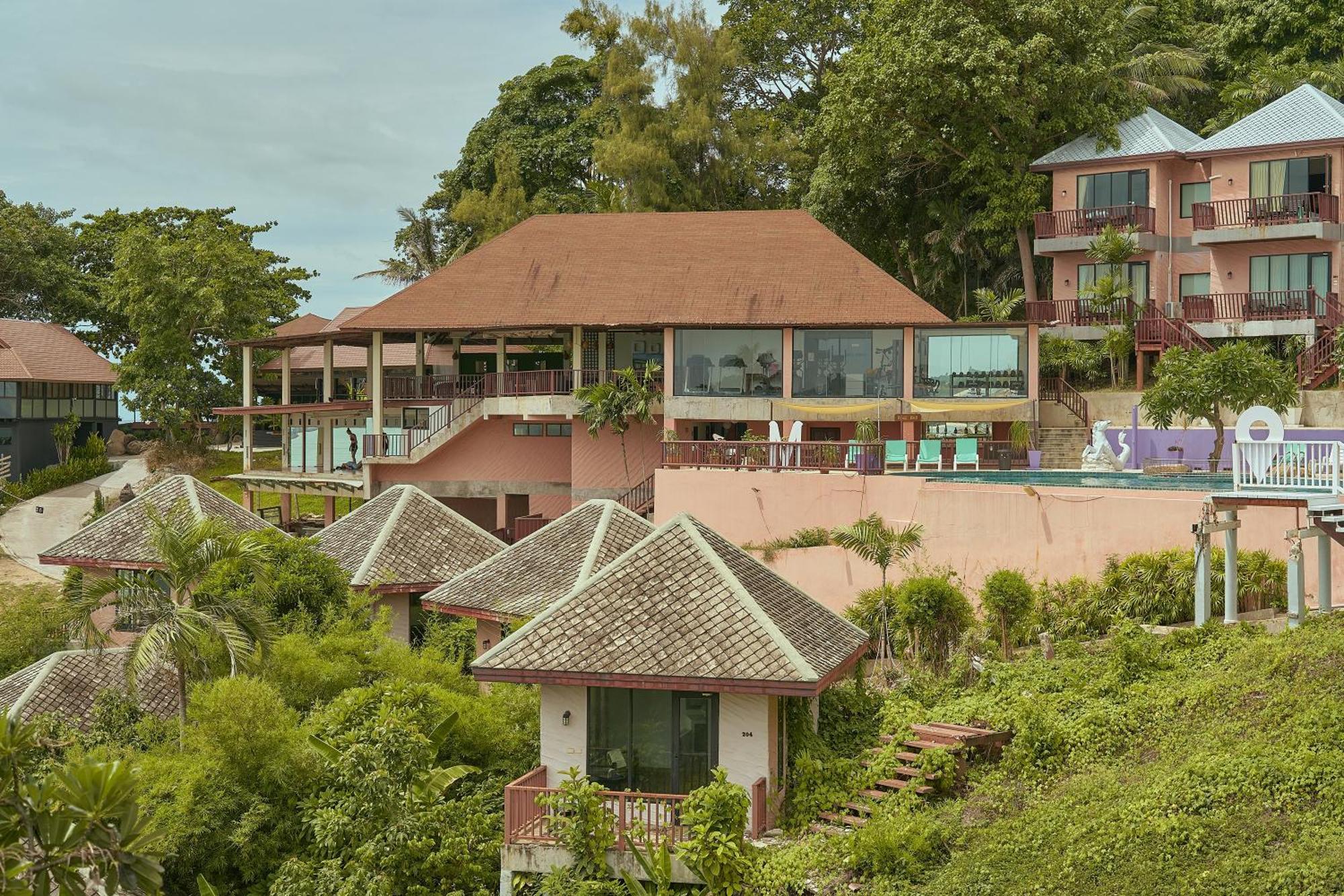 Merit Wellness & Mind Retreat Resort Samui Koh Samui Bagian luar foto