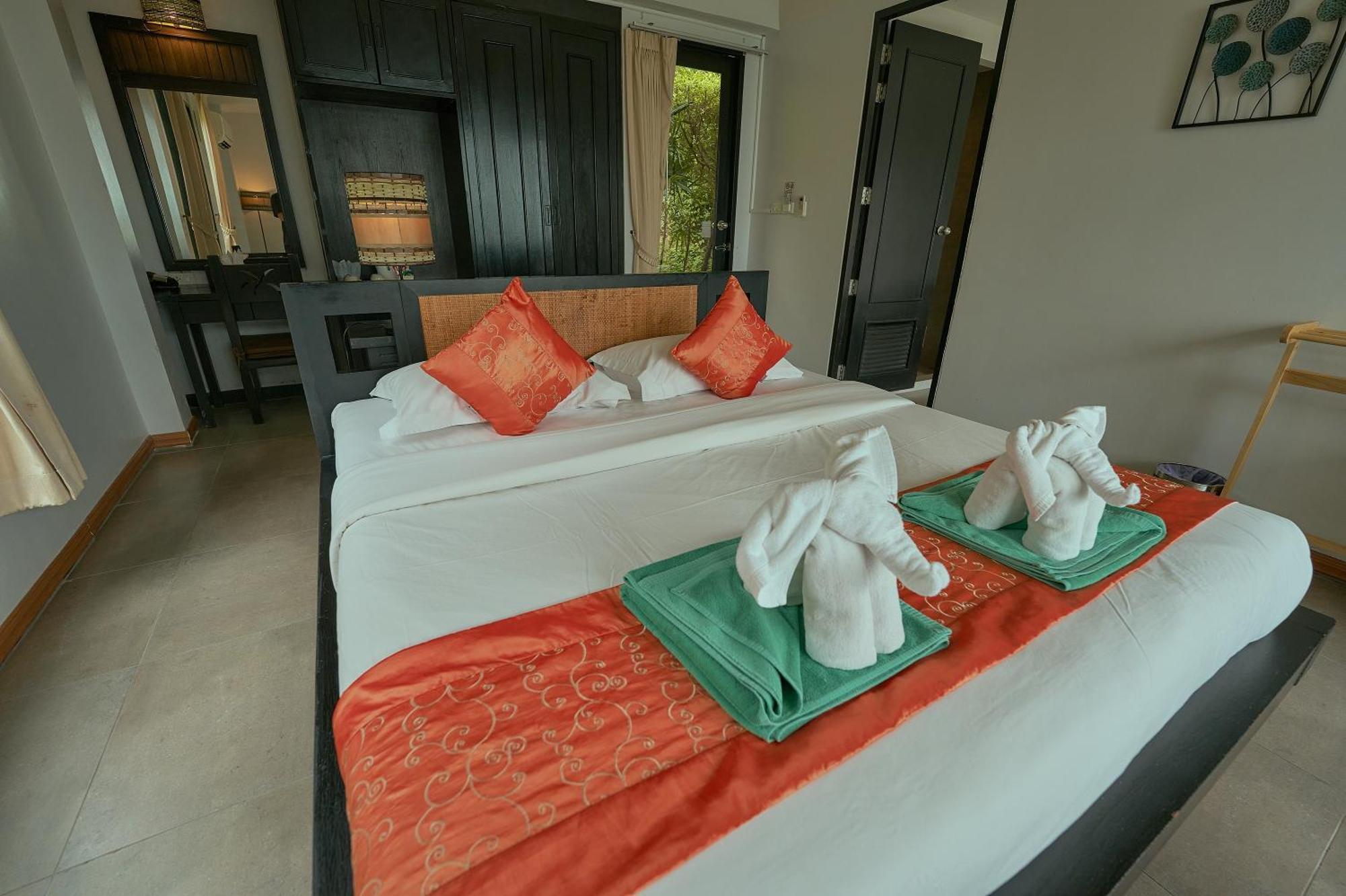 Merit Wellness & Mind Retreat Resort Samui Lamai Beach  Bagian luar foto